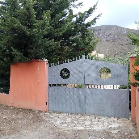 Bragone Bed & Breakfast *